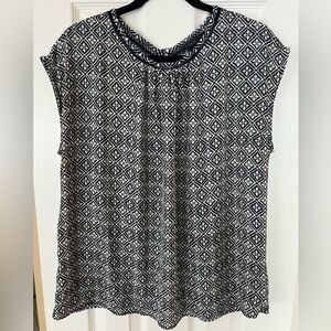 Ann Taylor Factory Geometric Navy and White Mixed Media Top